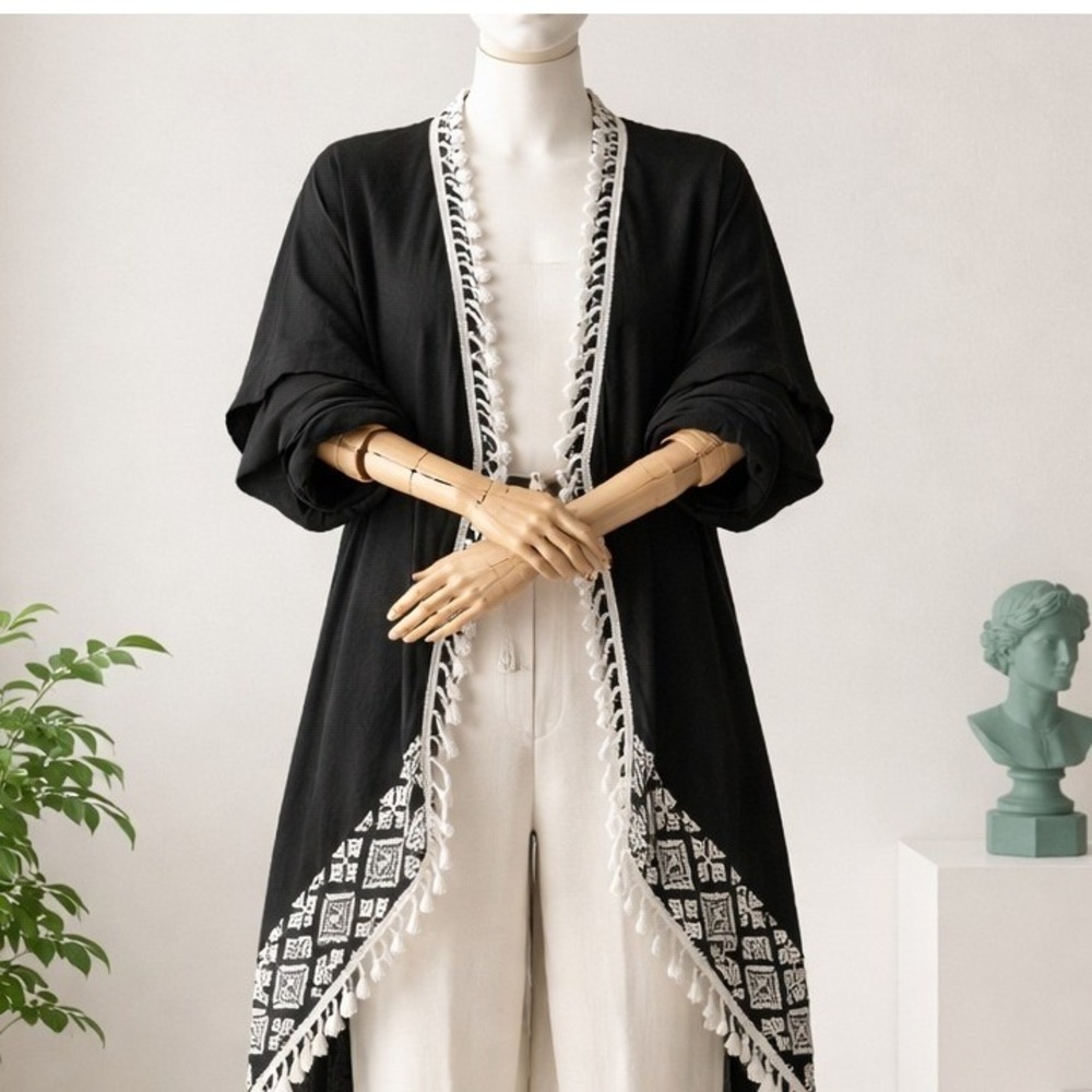 Vince Camuto OS Women Black White Tassel Embroidered Kimono Wrap Cardigan NWT - Picture 2 of 9